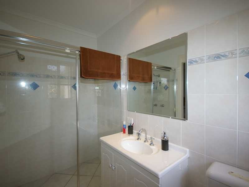 16 Scarborough Court, Sandstone Point QLD 4511