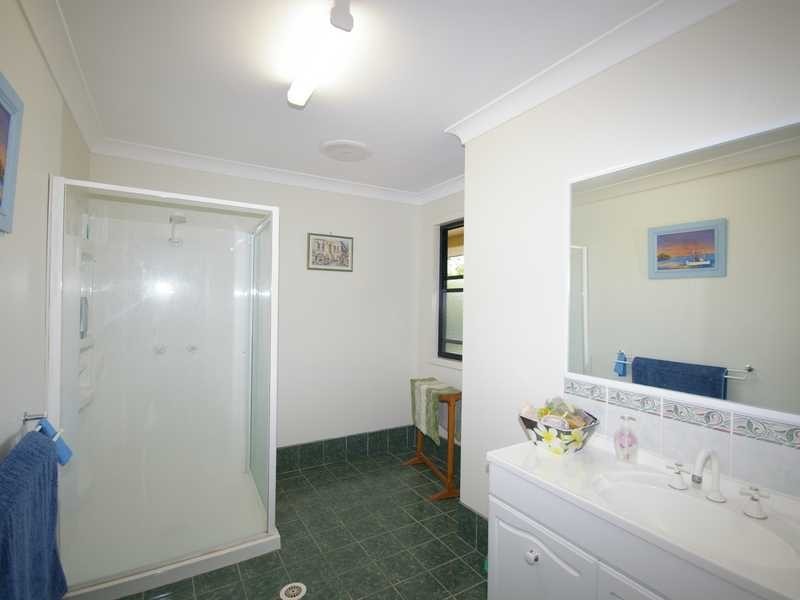 1 Peel Road, Ningi QLD 4511