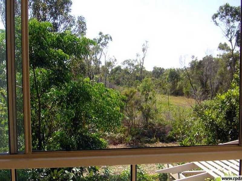 22 Anchor Court, Banksia Beach QLD 4507