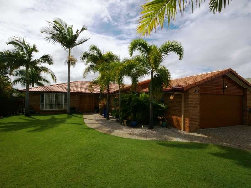 13 Carl Court, Banksia Beach QLD 4507