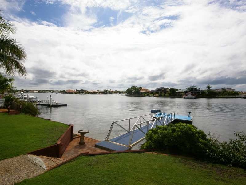 13 Carl Court, Banksia Beach QLD 4507