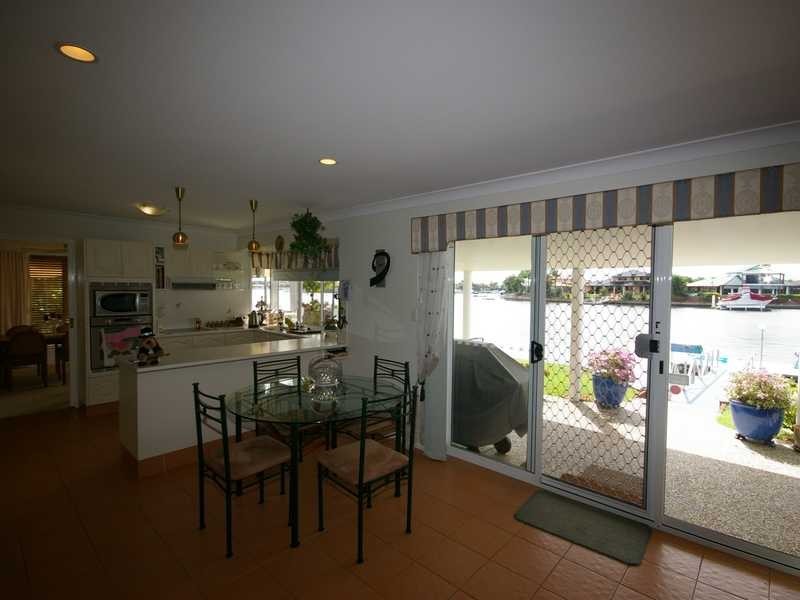 13 Carl Court, Banksia Beach QLD 4507