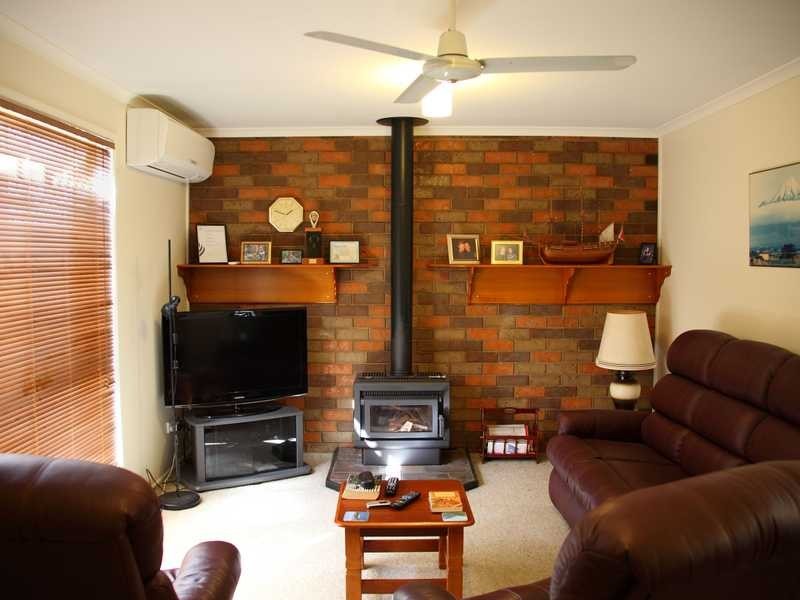 102 Sunderland Drive, Banksia Beach QLD 4507