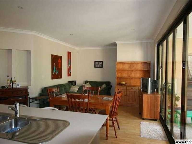 2/74 Marina Boulevard, Banksia Beach QLD 4507
