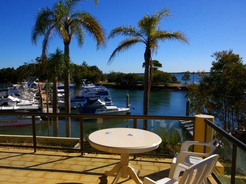 Unit 11/24 Spinnaker Drive, Sandstone Point QLD 4511