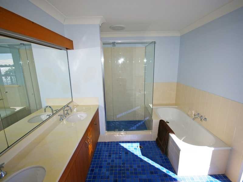 Unit 11/24 Spinnaker Drive, Sandstone Point QLD 4511