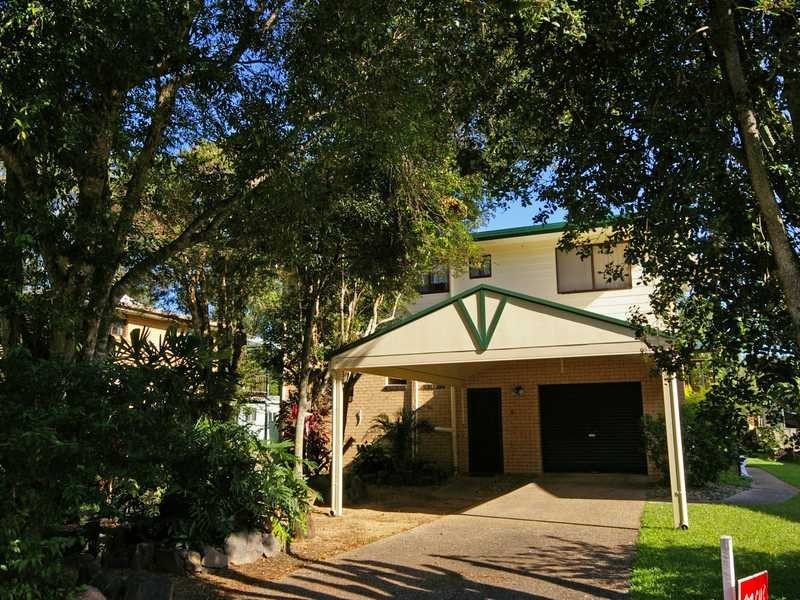 15 Riversleigh Road, Beachmere QLD 4510