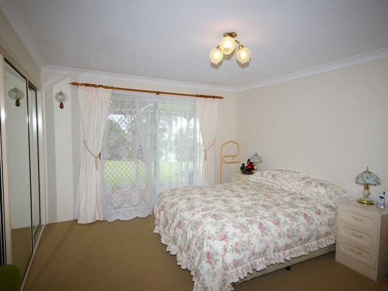 12 Howard Court, Sandstone Point QLD 4511