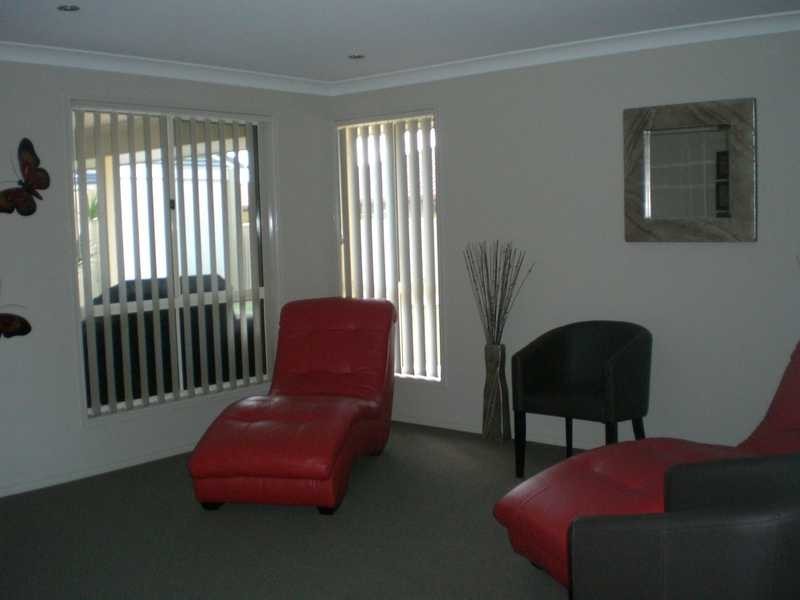 5 Raptor Parade, Banksia Beach QLD 4507