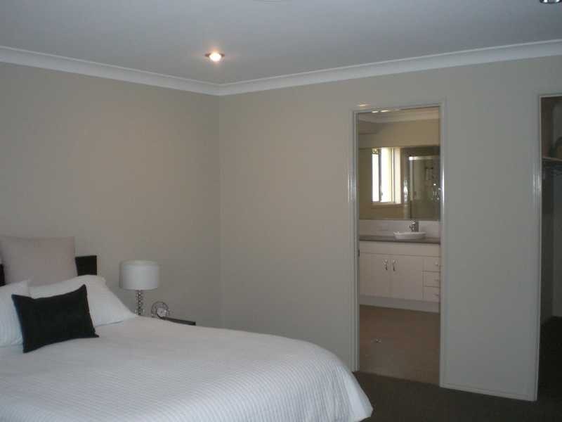 5 Raptor Parade, Banksia Beach QLD 4507