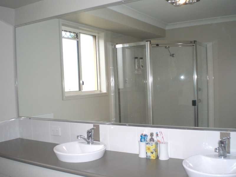 5 Raptor Parade, Banksia Beach QLD 4507