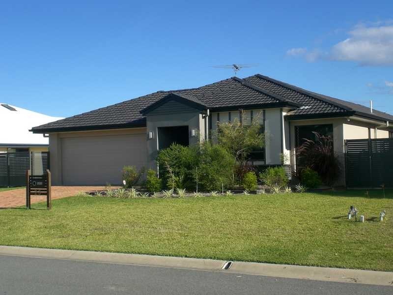23 Raptor Parade, Banksia Beach QLD 4507