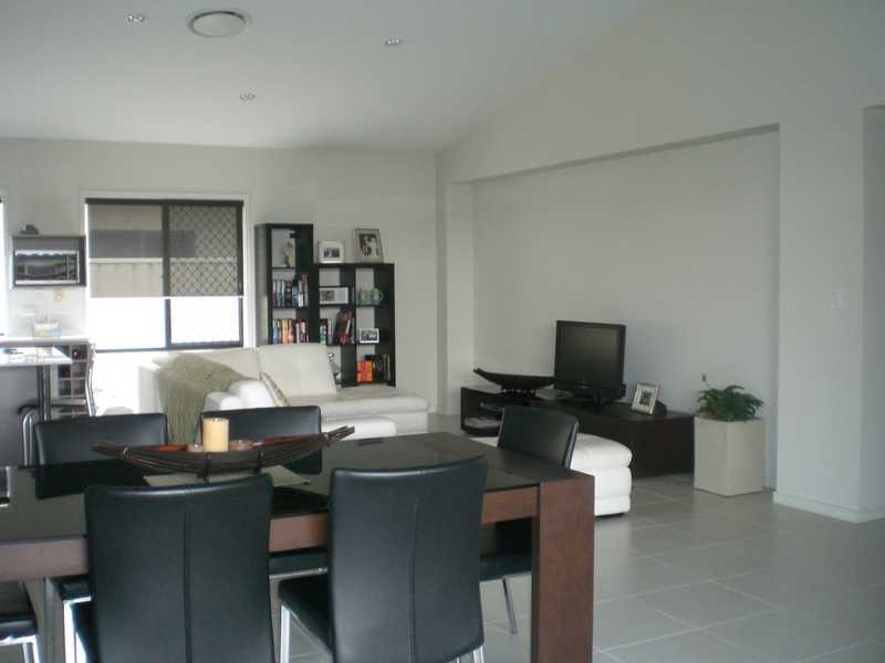 23 Raptor Parade, Banksia Beach QLD 4507