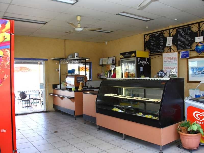 5/11-13 Marine Parade Sylvan Beach Fish Cafe, Bellara QLD 4507