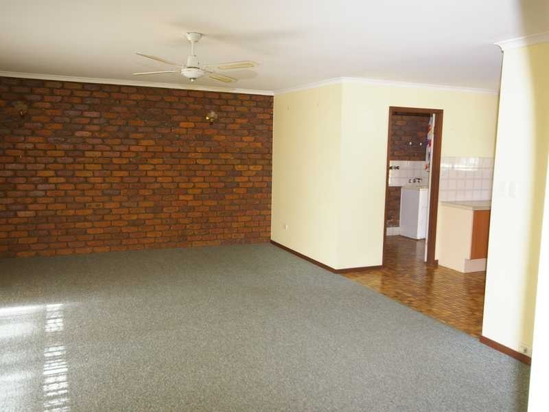 2/16 Frederick Street, Banksia Beach QLD 4507