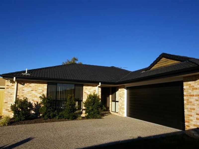 8 Dixon Court, Beachmere QLD 4510