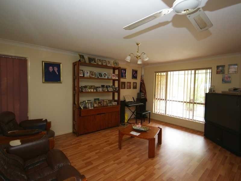 15 Cocos Drive, Ningi QLD 4511