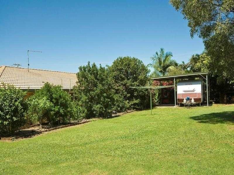 15 Cocos Drive, Ningi QLD 4511