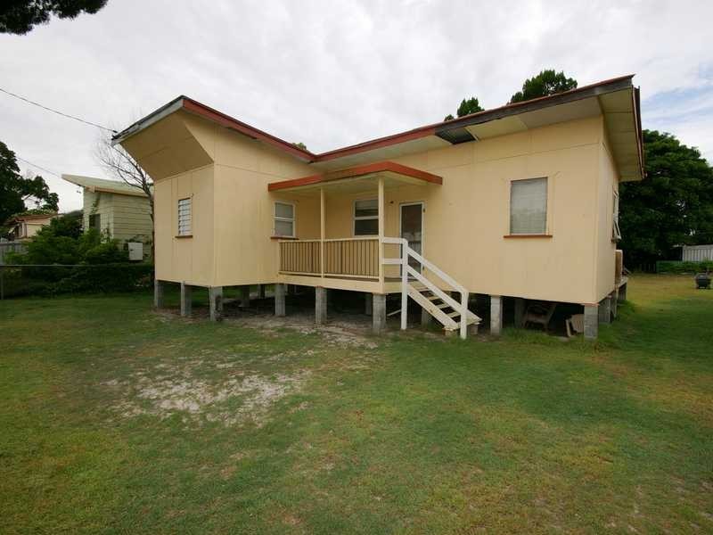 33 Bonham Street, Bongaree QLD 4507