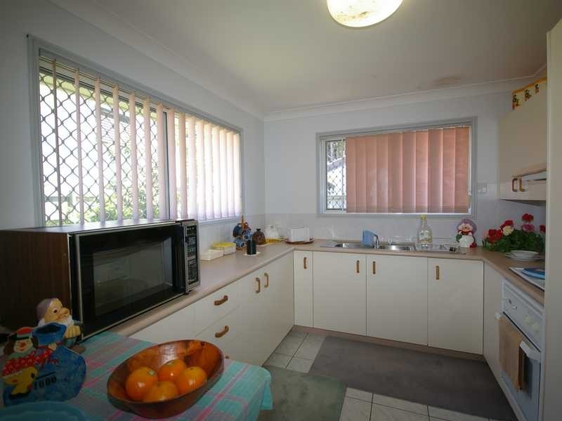 2/24 Foley Street, Bongaree QLD 4507