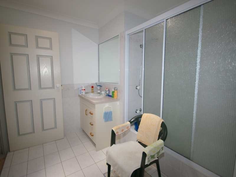 2/24 Foley Street, Bongaree QLD 4507