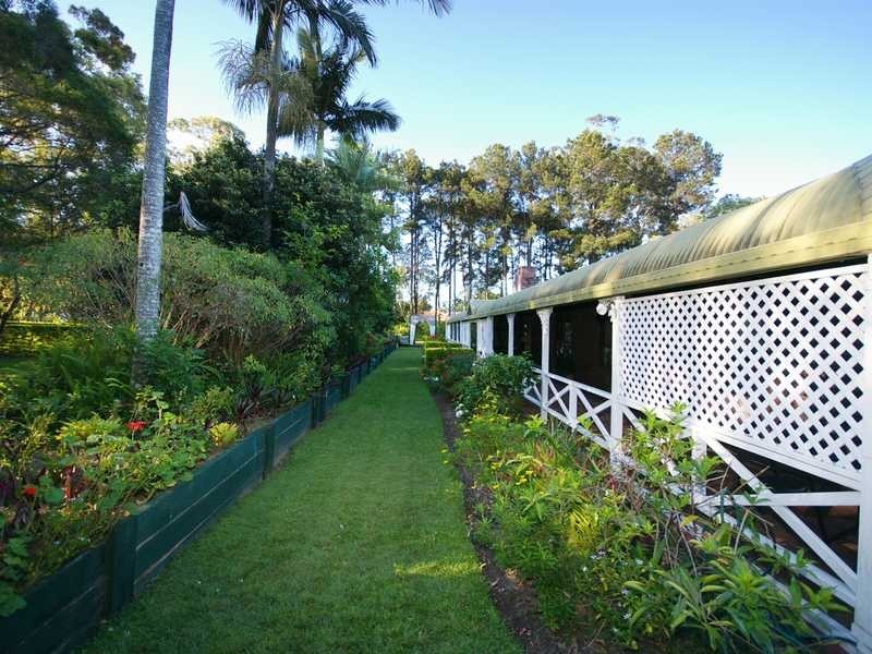 8 Aylward Road, Ningi QLD 4511