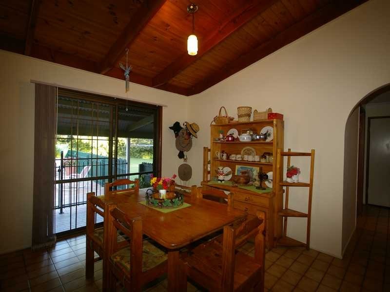8 Aylward Road, Ningi QLD 4511