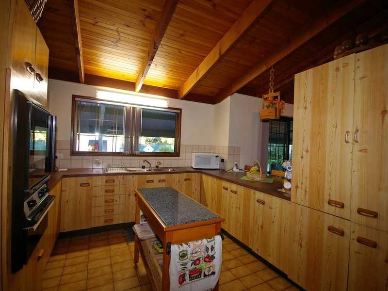 8 Aylward Road, Ningi QLD 4511