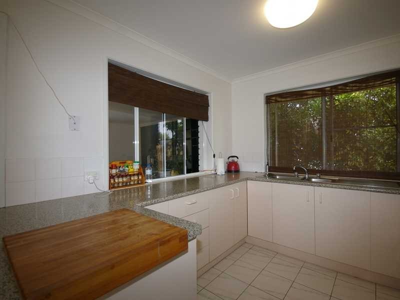17 Nelson Street, Sandstone Point QLD 4511
