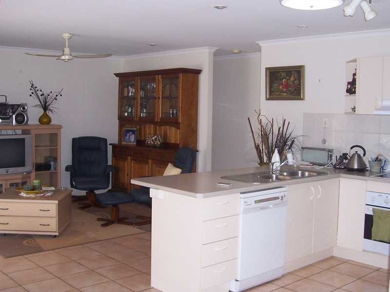 104 Carpenter Way, Sandstone Point QLD 4511