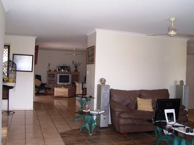 104 Carpenter Way, Sandstone Point QLD 4511