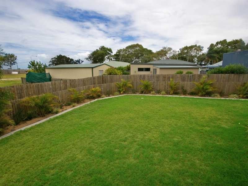 19 Sylvan Beach Esplanade, Bellara QLD 4507