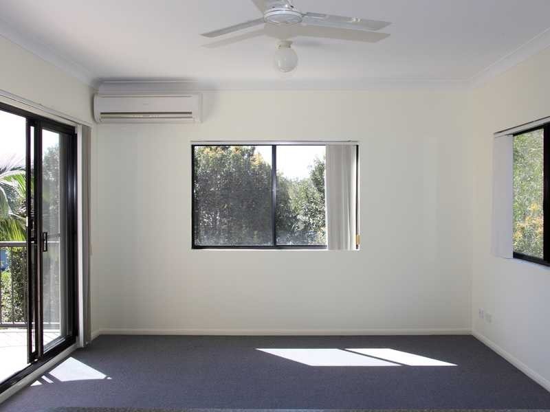 11/27 South Esplanade, Bongaree QLD 4507