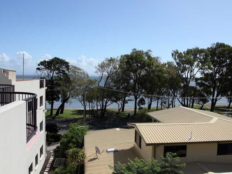 11/27 South Esplanade, Bongaree QLD 4507