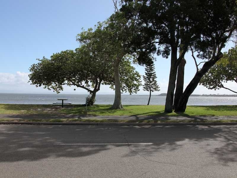 11/27 South Esplanade, Bongaree QLD 4507