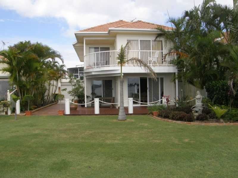 3/18 Spinnaker Drive, Sandstone Point QLD 4511