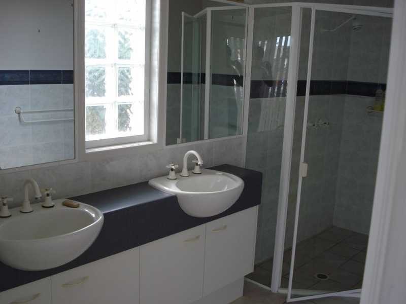 48 Topsail Circuit, Banksia Beach QLD 4507