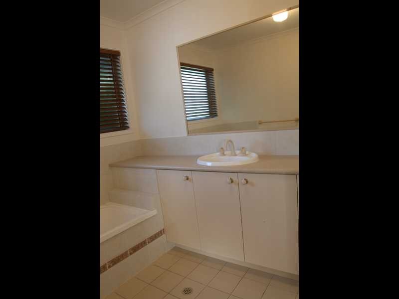 22 Anchor Court, Banksia Beach QLD 4507