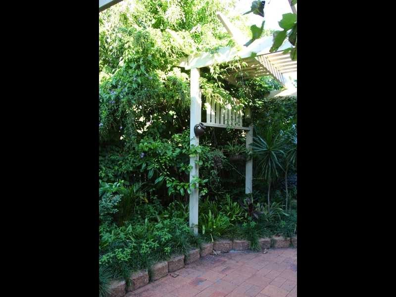 22 Anchor Court, Banksia Beach QLD 4507