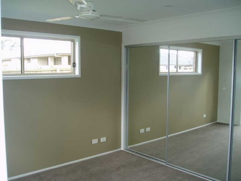 305 Bestman Road, Sandstone Point QLD 4511