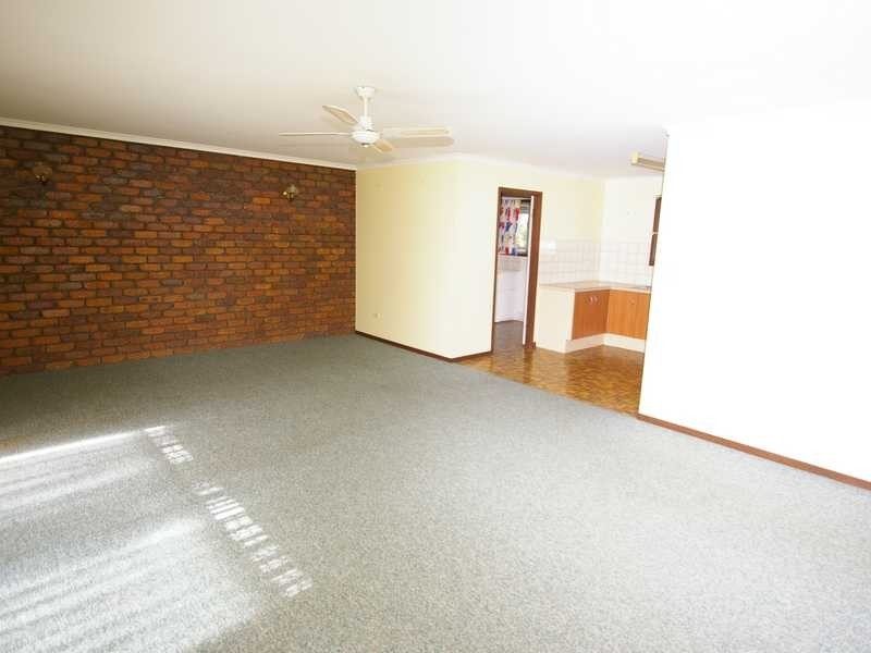 2/16 Frederick, Banksia Beach QLD 4507