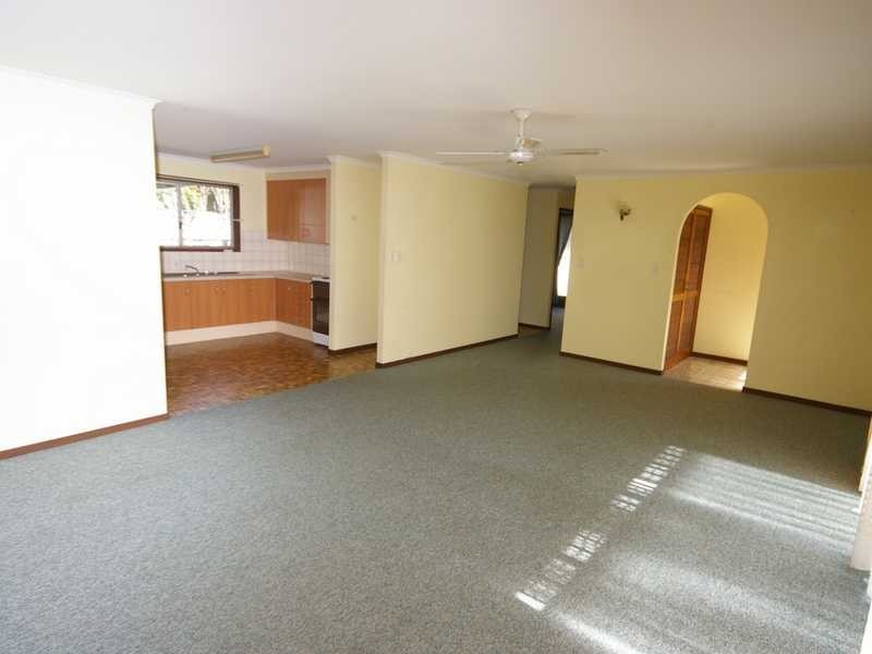 2/16 Frederick, Banksia Beach QLD 4507