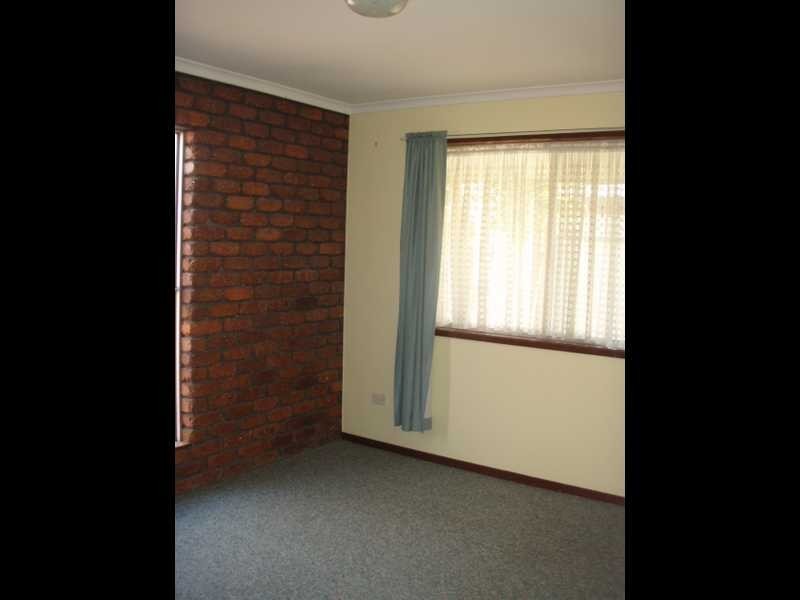 2/16 Frederick, Banksia Beach QLD 4507