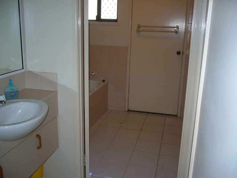 3/7 Sixth Ave, Woorim QLD 4507