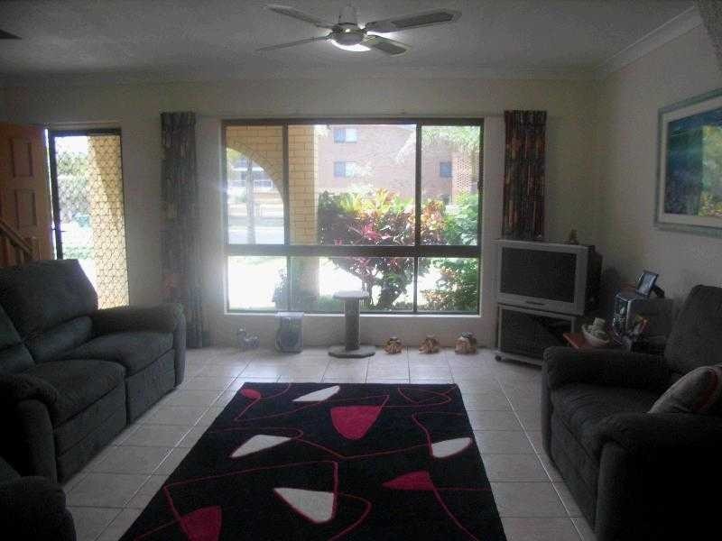 Unit 3/3 Dolphin Drive, Bongaree QLD 4507