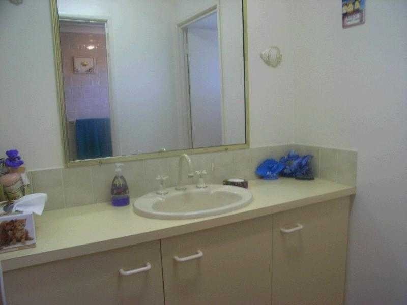 Unit 3/3 Dolphin Drive, Bongaree QLD 4507