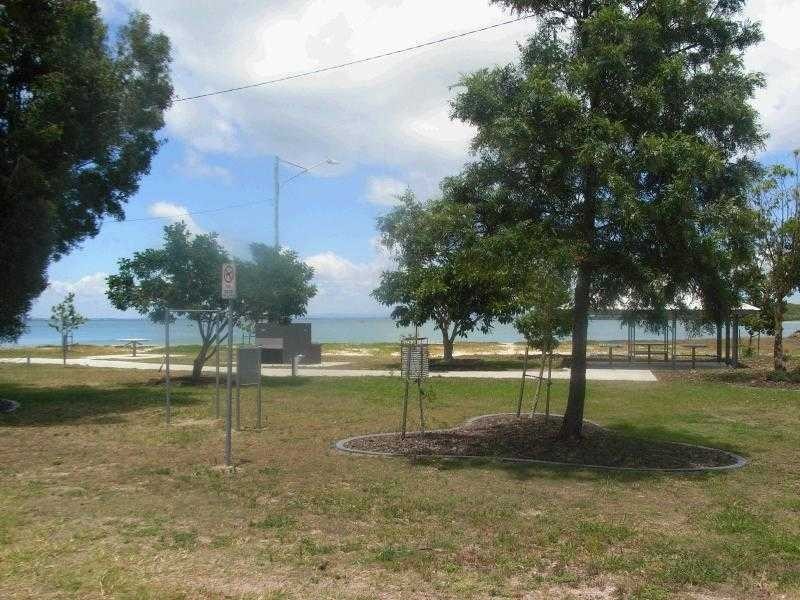 Unit 3/3 Dolphin Drive, Bongaree QLD 4507