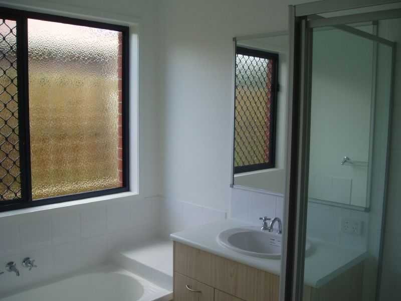 309 Bestman Road, Sandstone Point QLD 4511