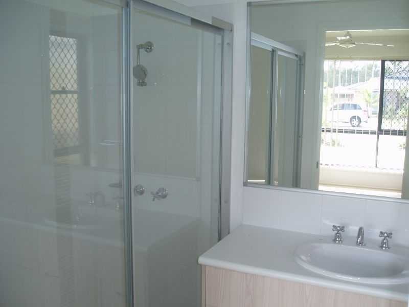 309 Bestman Road, Sandstone Point QLD 4511