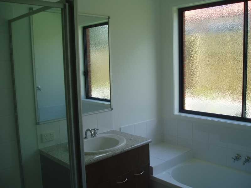 316 Bestman Road, Sandstone Point QLD 4511